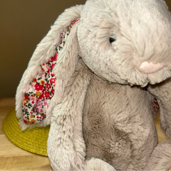 Jellycat Bashful Posy Blossom Bunny Beige Floral Ears Feet Medium Retired 12” - Picture 3 of 15